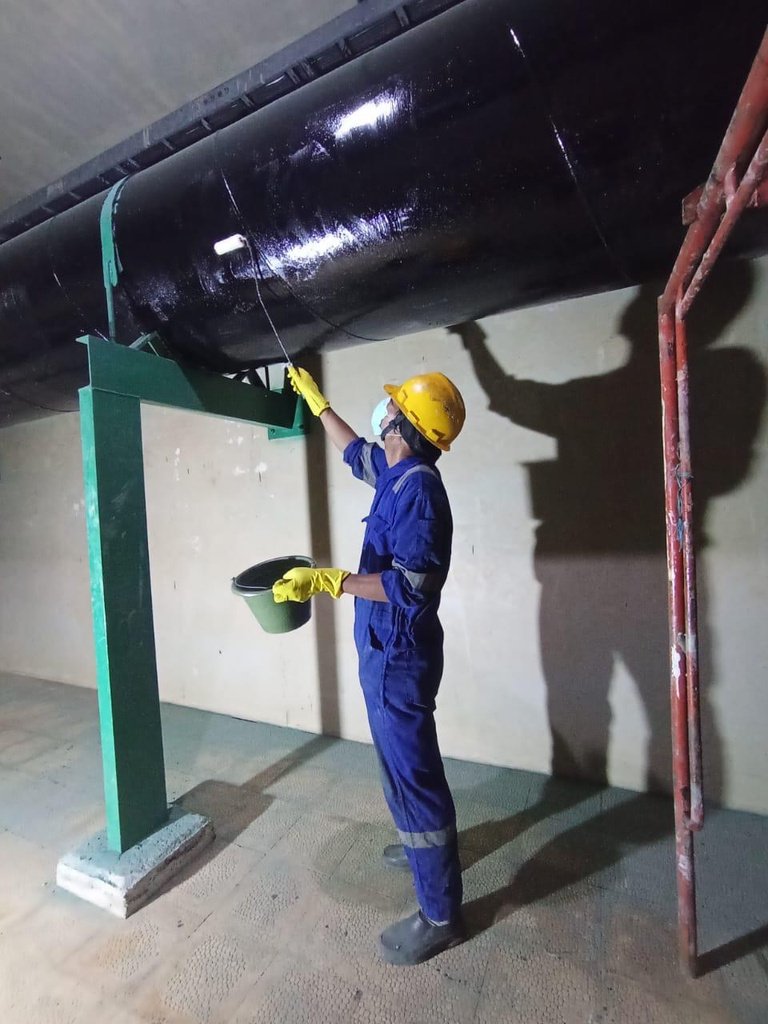 FRP Lining — dokumentasi aplikasi di lapangan (slide p-28)