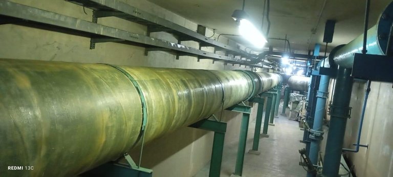 FRP Lining — dokumentasi aplikasi di lapangan (slide p-28)