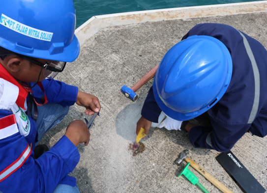 Audit Struktur & NDT — dokumentasi aplikasi di lapangan (slide p-35)